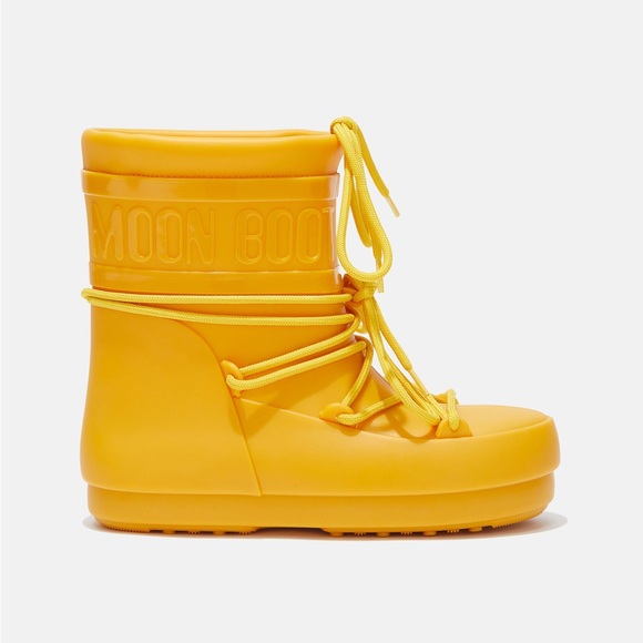 Moon Boot Low Rubber Rain Boots Size 37/38 NWT Yellow - Picture 2 of 7